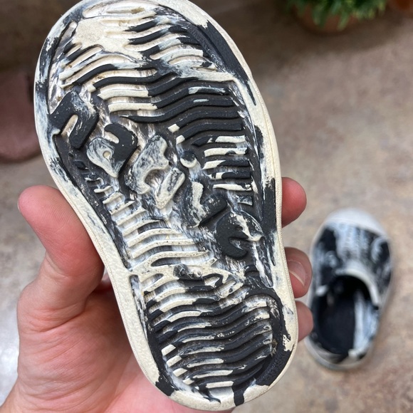 Native toddler slip on shoes - Picture 6 of 7